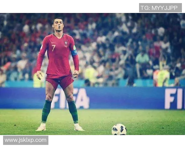 马拉多纳足球传奇一生：从街头少年到世界足坛巨星