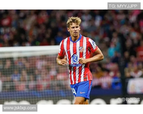 2025年足球现役十大球星排名及所属国家分析